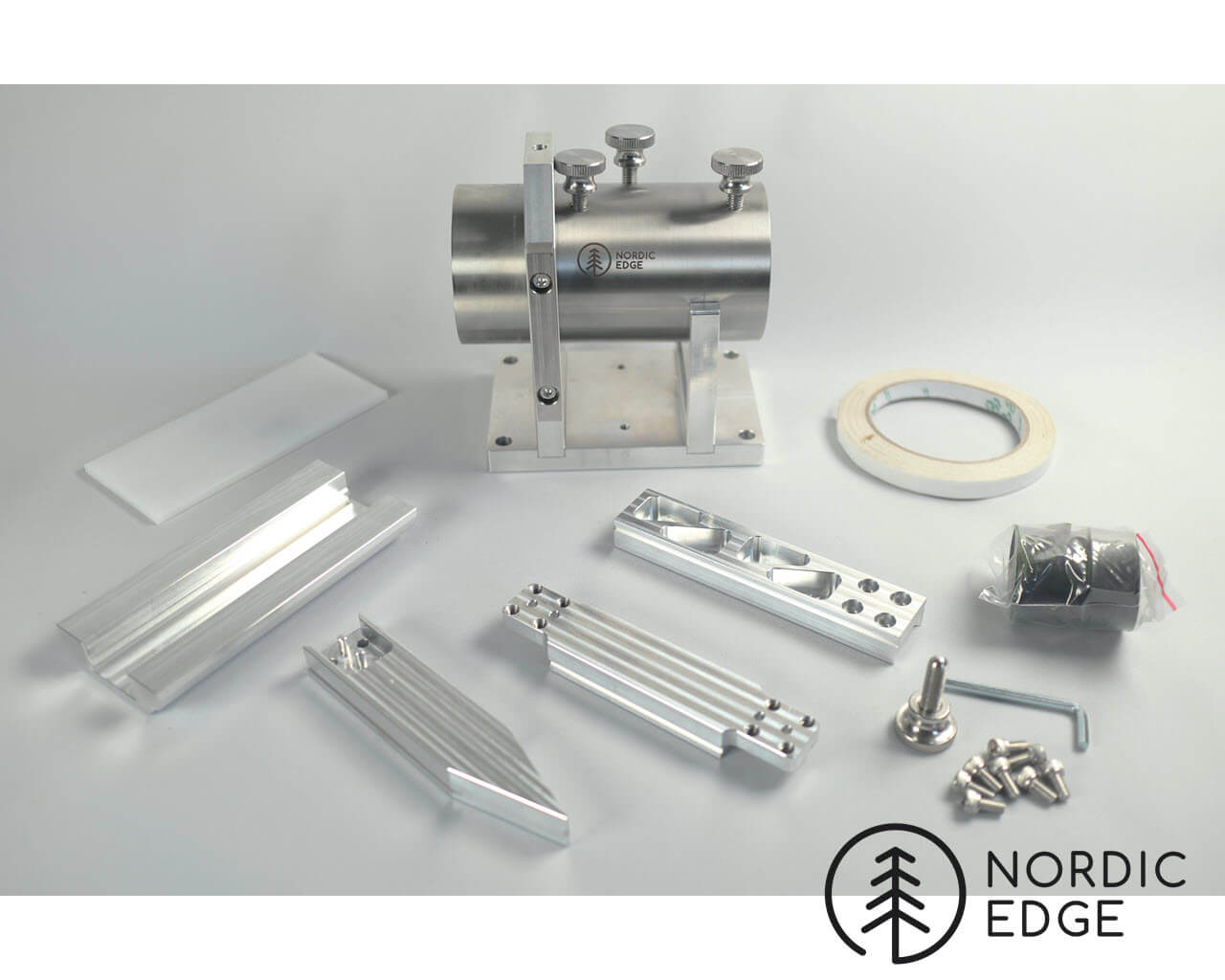 Blade vice for hand sanding
